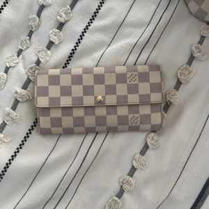Louis Vuitton Damier Azur Sarah Wallet